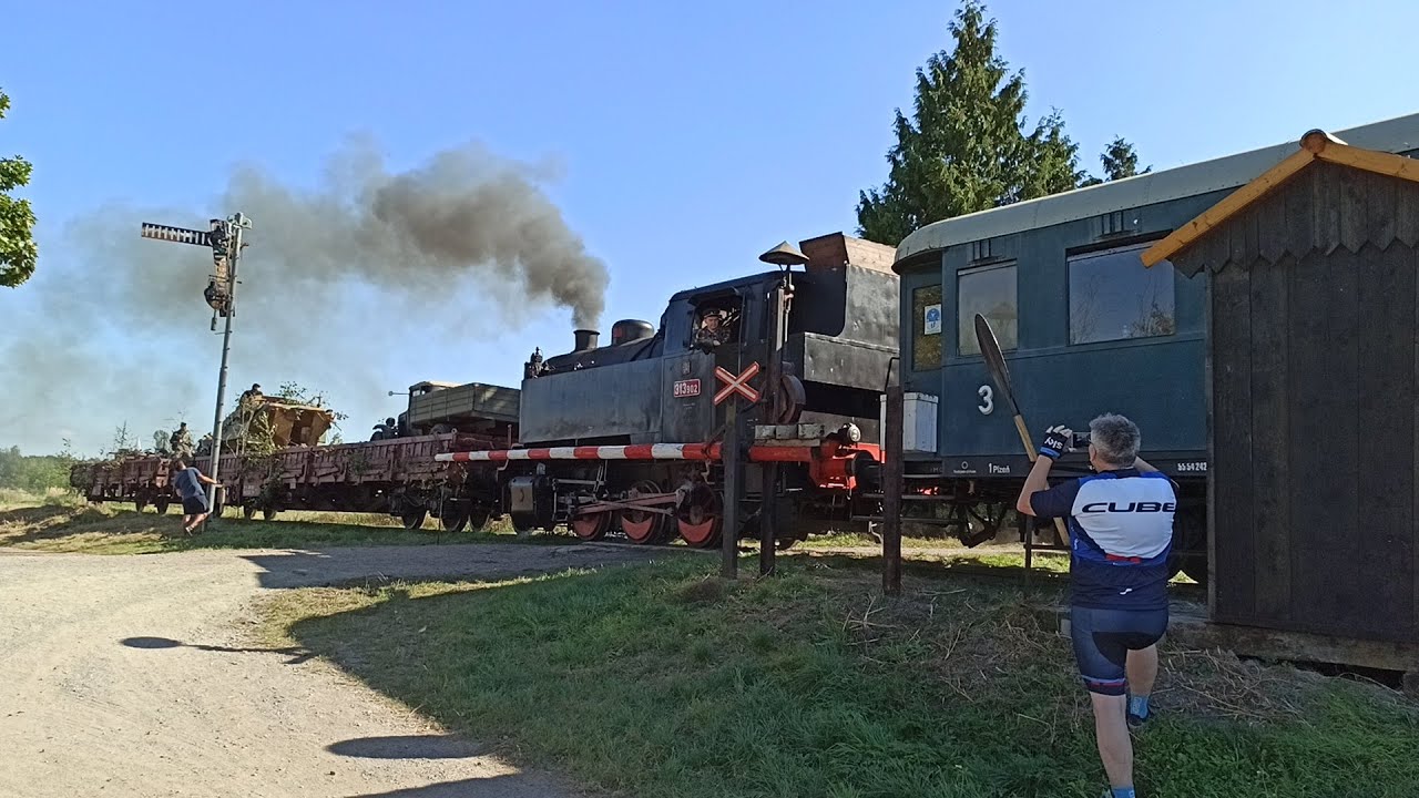 Železniční přejezd Mechanické závory (PZM 1,2) bez čísla Nýřany 25.9.2021 Czech railroad crossing.