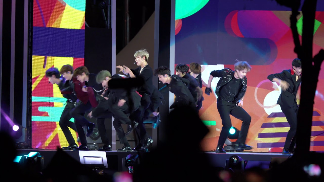 191005  X1(엑스원) - 웃을 때 제일 예뻐(마지막곡)  4K 직캠 @영동대로 K-POP콘서트 ~ by무명