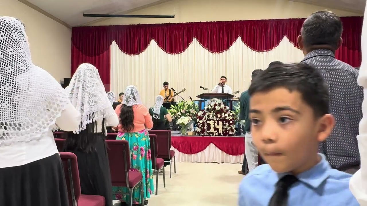 Coros y Adoración; Al Rey de Reyes y Señor de Señores, y Pastor de Los Pastores. 14 Aniversario