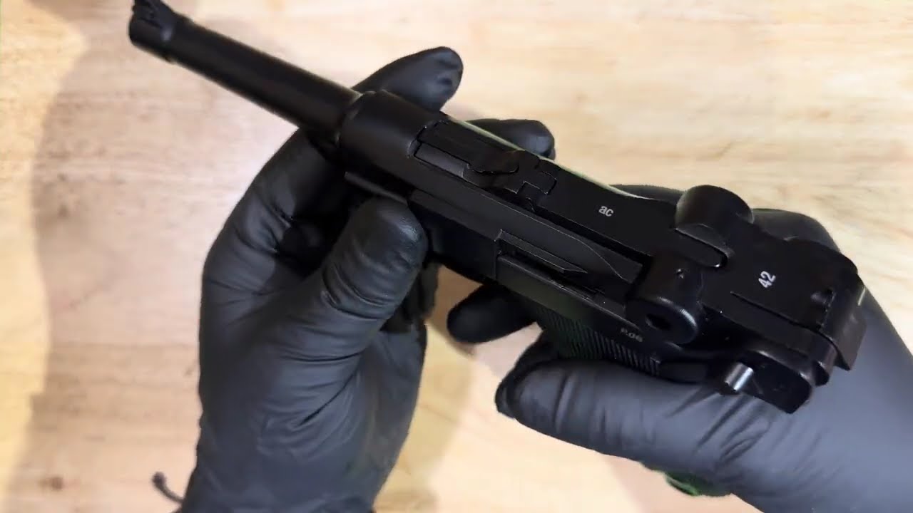 Umarex Legends P08 Luger Blowback Air Pistol (field strip)