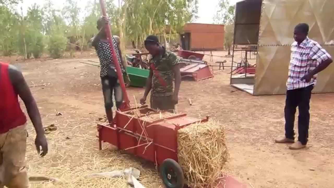 Démonstration botteleuse-evacuation de la botte