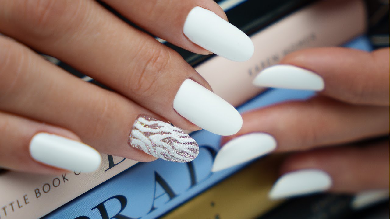 Intretinere unghii cu Gel - Forma Ovala Tutorial
