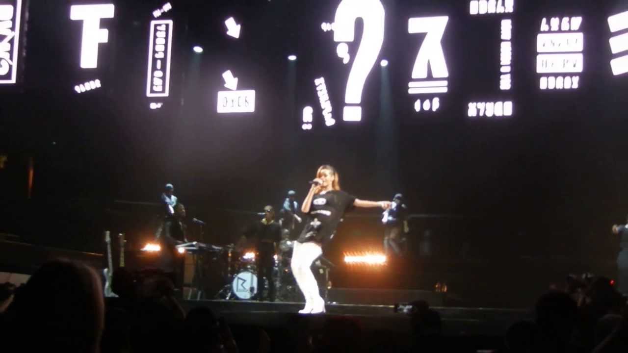 Rihanna - 