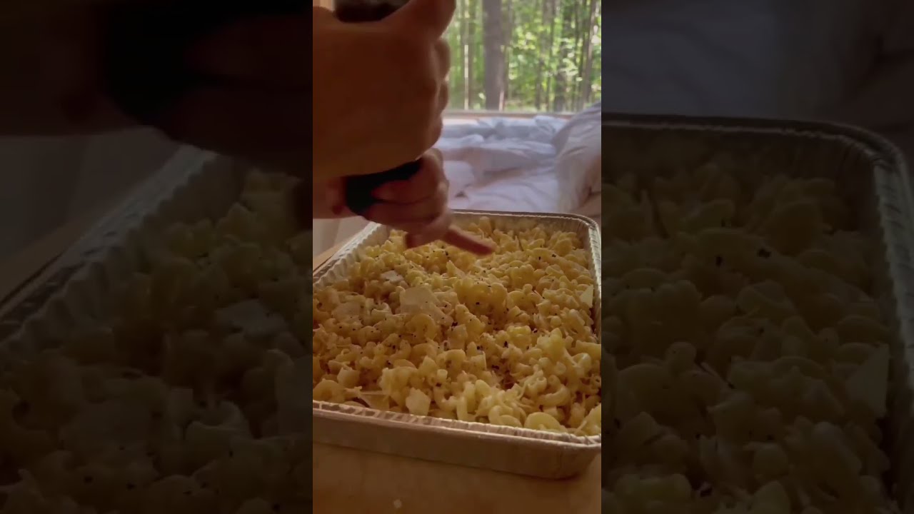 campfire 🔥 macrons & cheese 🧀 #food #receipe #trend #tryitonce #cookingvideo #love