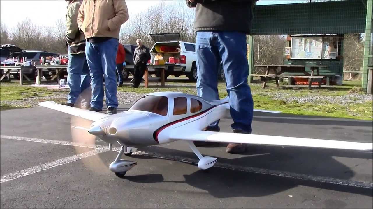 Cirrus SR22-T gasser, T6 Texan at CCRCS