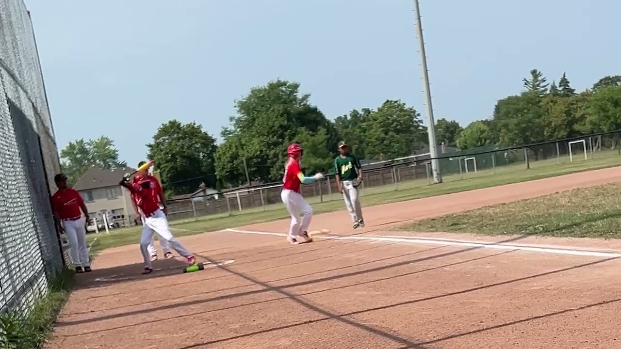 🔥 Epic Baseball Steal Gone Wild: Runner Dodges Disaster and Scores! 😱⚾ You Won't Believe This Play!