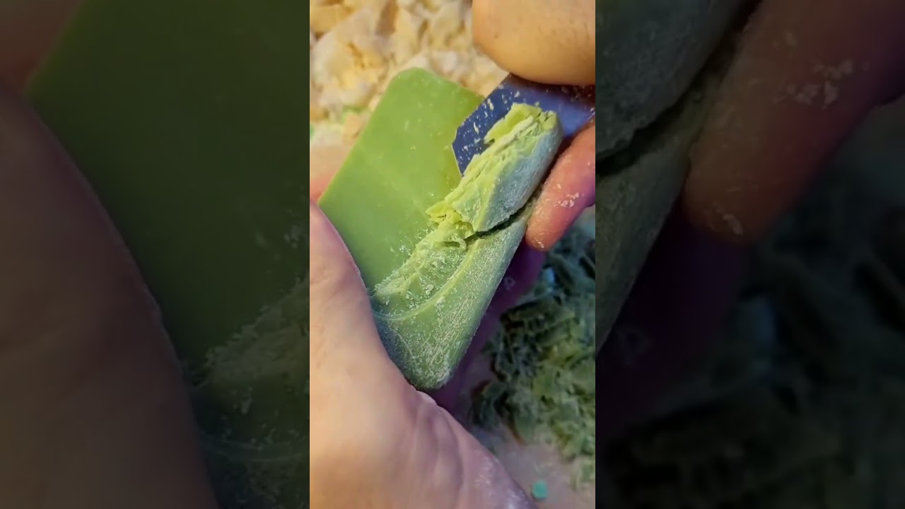 Super dry soap cutting asmr 😍 #drysoapcuttingasmr #soap_asmr #satisfying #relaxingsounds #asmr 