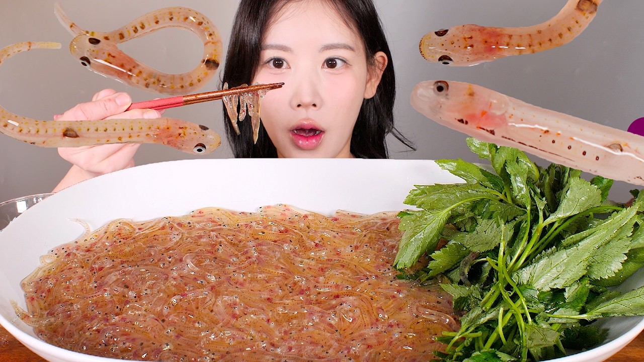연례 행사 시작합니다..🌻🪱 1년에 한 번 지금만 먹을 수 있는 사백어 (뱅아리) 먹방 Ice Goby [eating show] mukbang korean food
