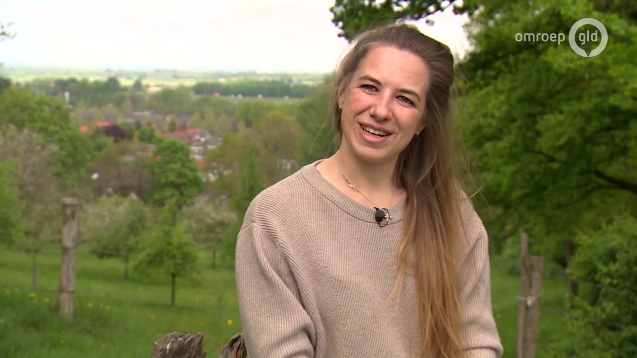Zo zingt Marieke van Ruitenbeek over haar geliefde Beek | UIT met Esther