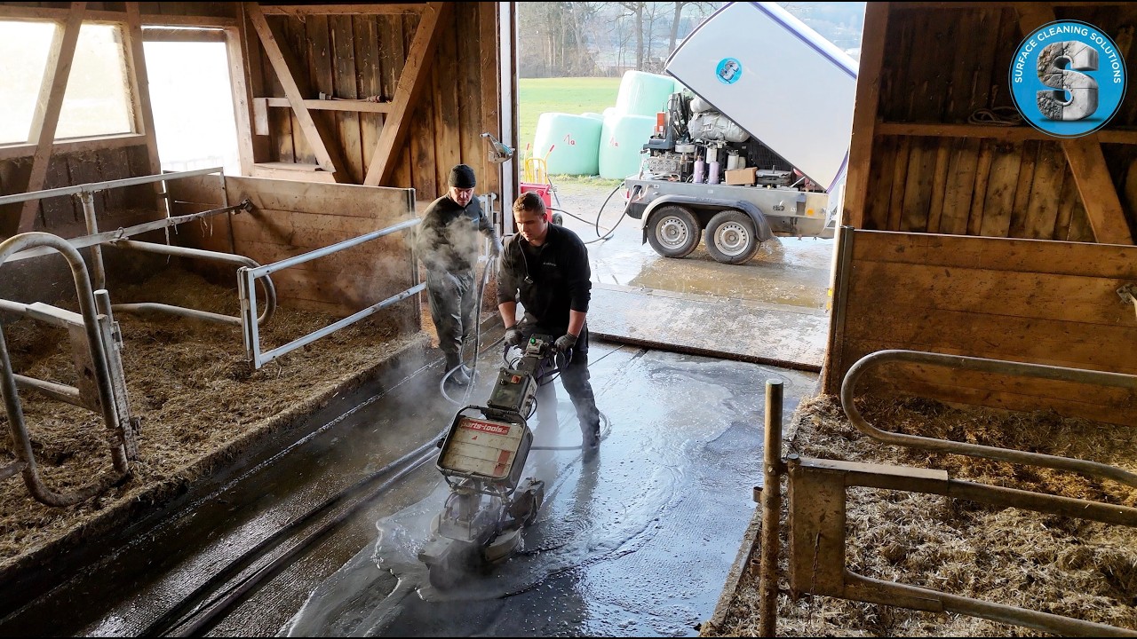 Stallbodensanierung mit Höchstdruck­wasser­strahl und 3’000 bar 🇨🇭 Strahltec 🇨🇭