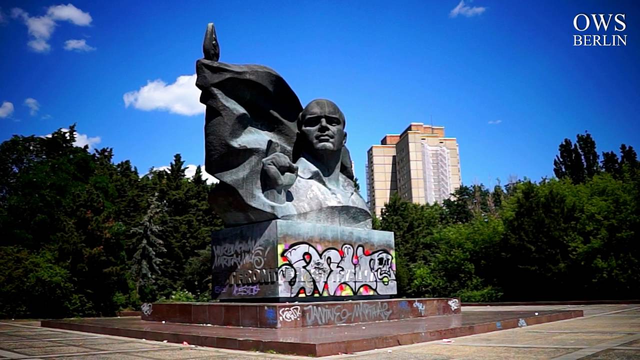 Ernst-Th&auml;lmann-Denkmal in Berlin