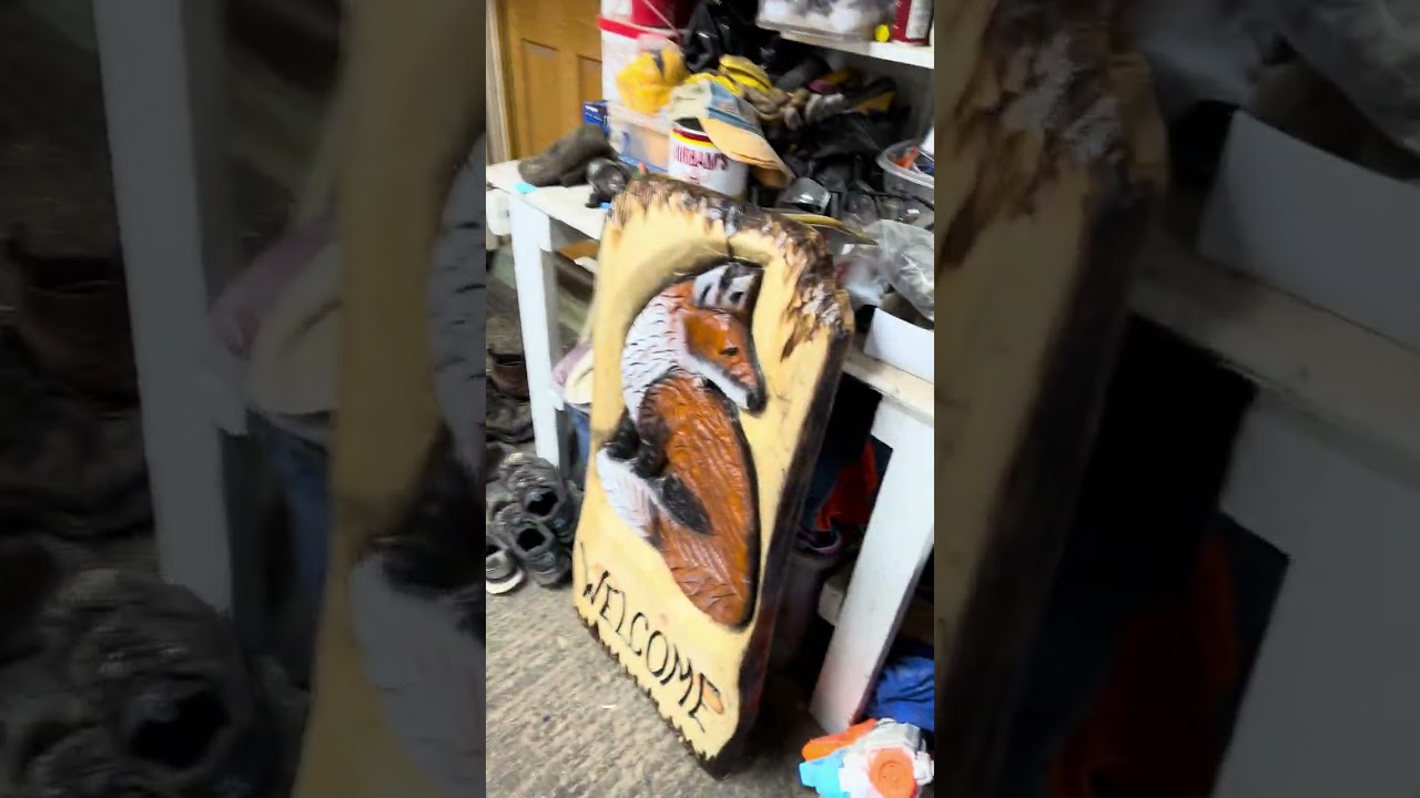 60-Second Shop Tour! Glimpse Inside the Chainsaw Carver's Studio