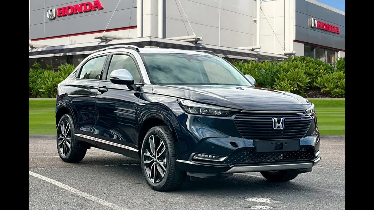 Brand New Honda HR-V 1.5 h i-MMD Advance Style CVT Euro 6 in Midnight Blue Silver Roof