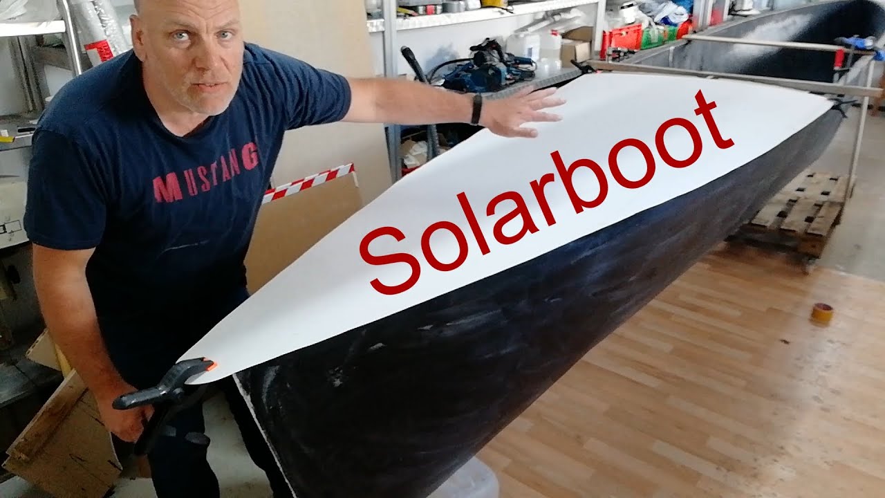 #8 DIY Solar-powered boat: Modellierung der Bug- und Heckabdeckungsform und Schotteinbau