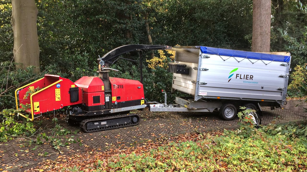 TP 215 TRACK houtversnipperaar