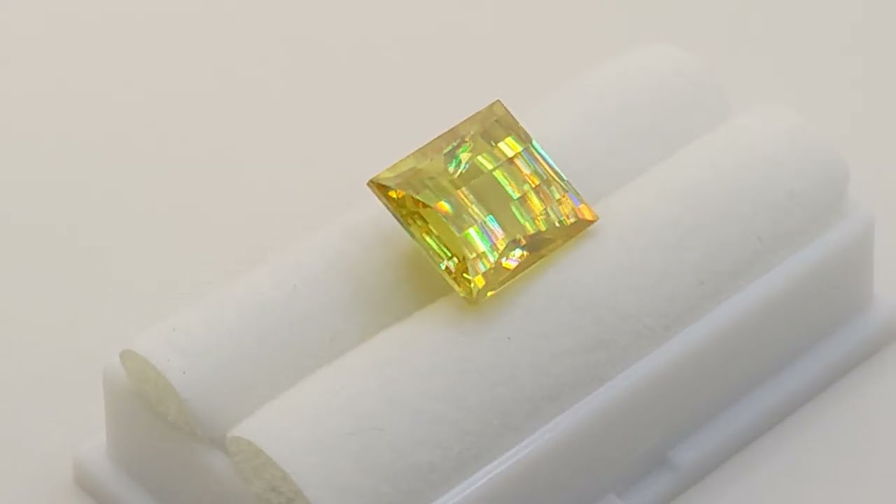 Synthetic Rutile 9.58ct gem 4.8x6.9x6.6mm