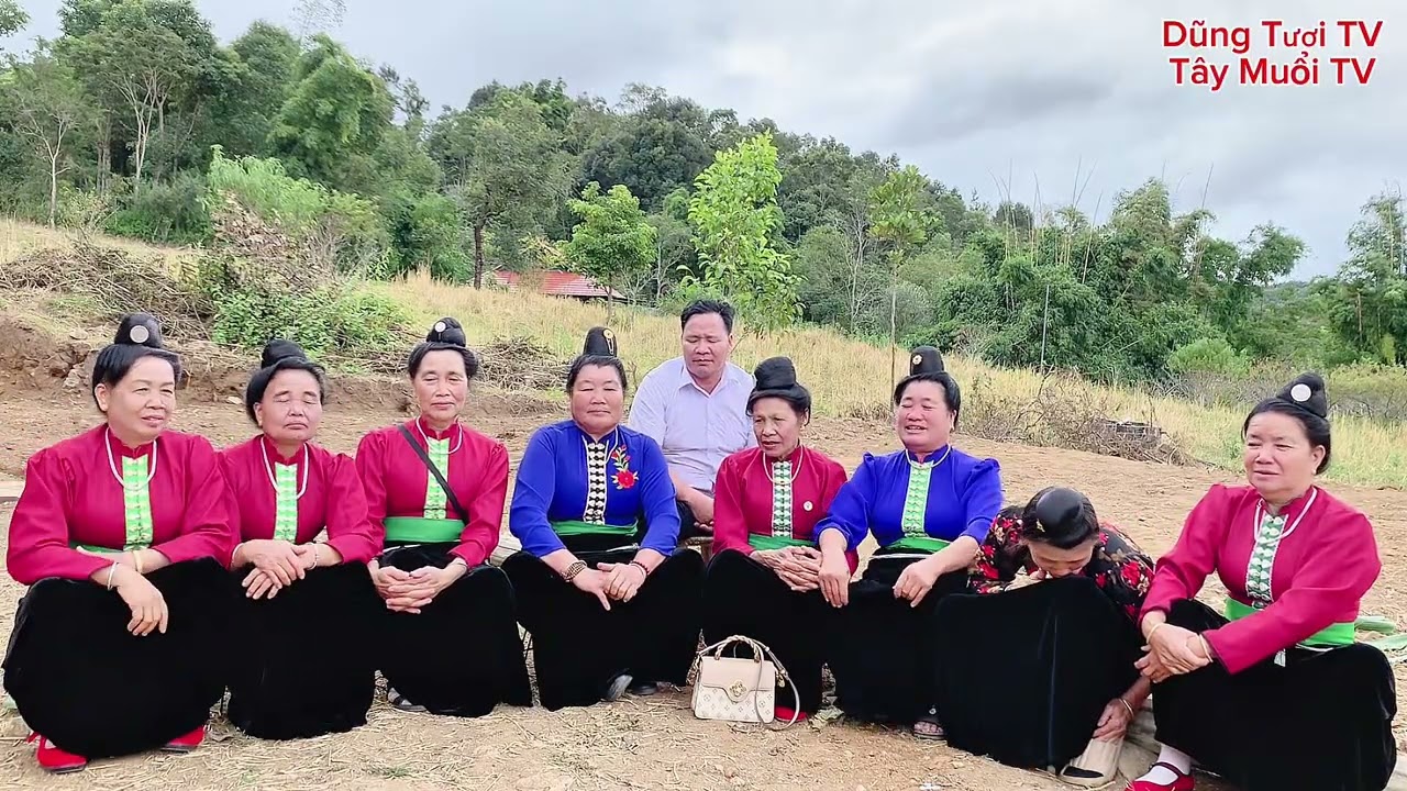 Bà phanh mường phăng hát gửi chúc cho mẹ viêng chung mọi người ủng hộ nhé 