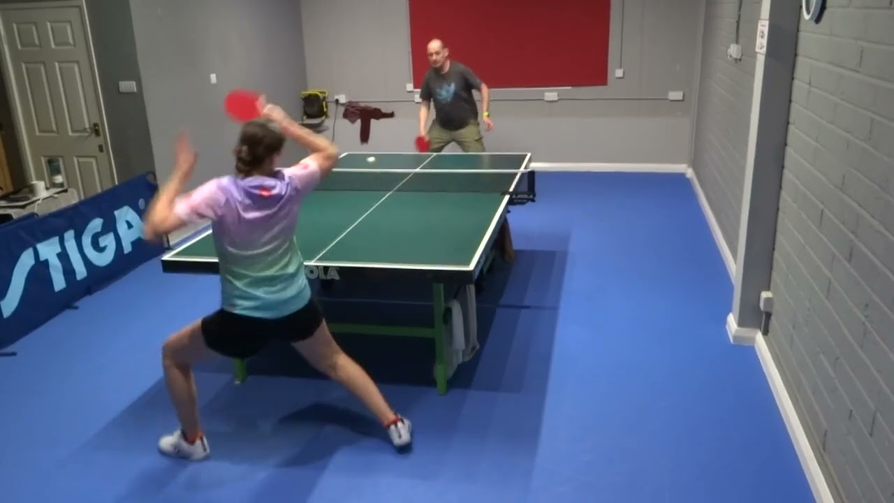 Paul G Vs Laura @LauraHalltt