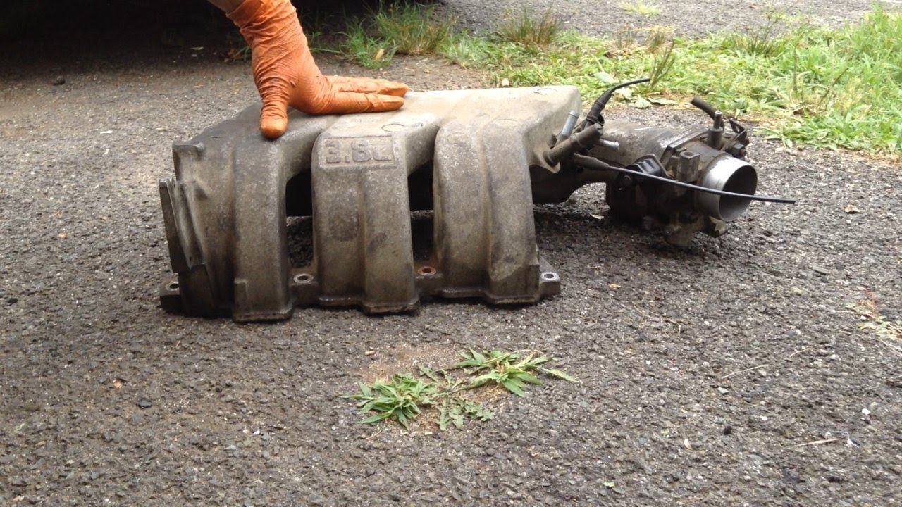 1998 Chrysler Town & Country: Remove Intake Manifold