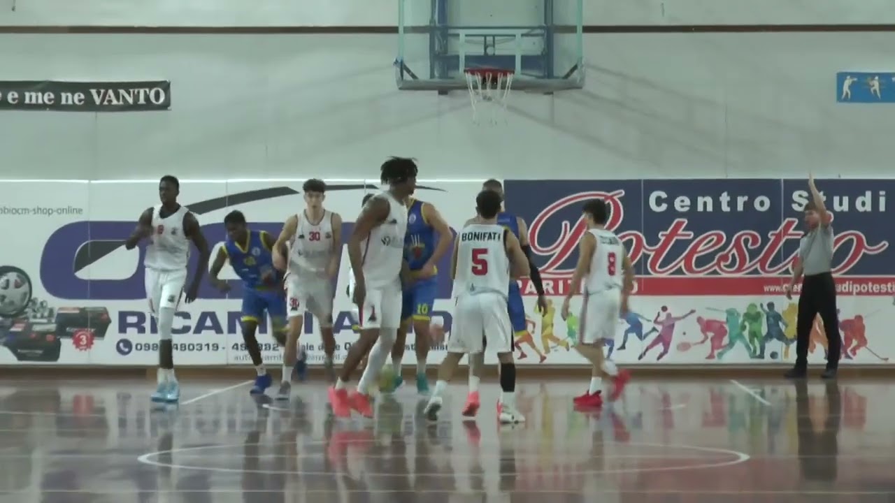 Pollino Basket supera la corazzata Pozzuoli
