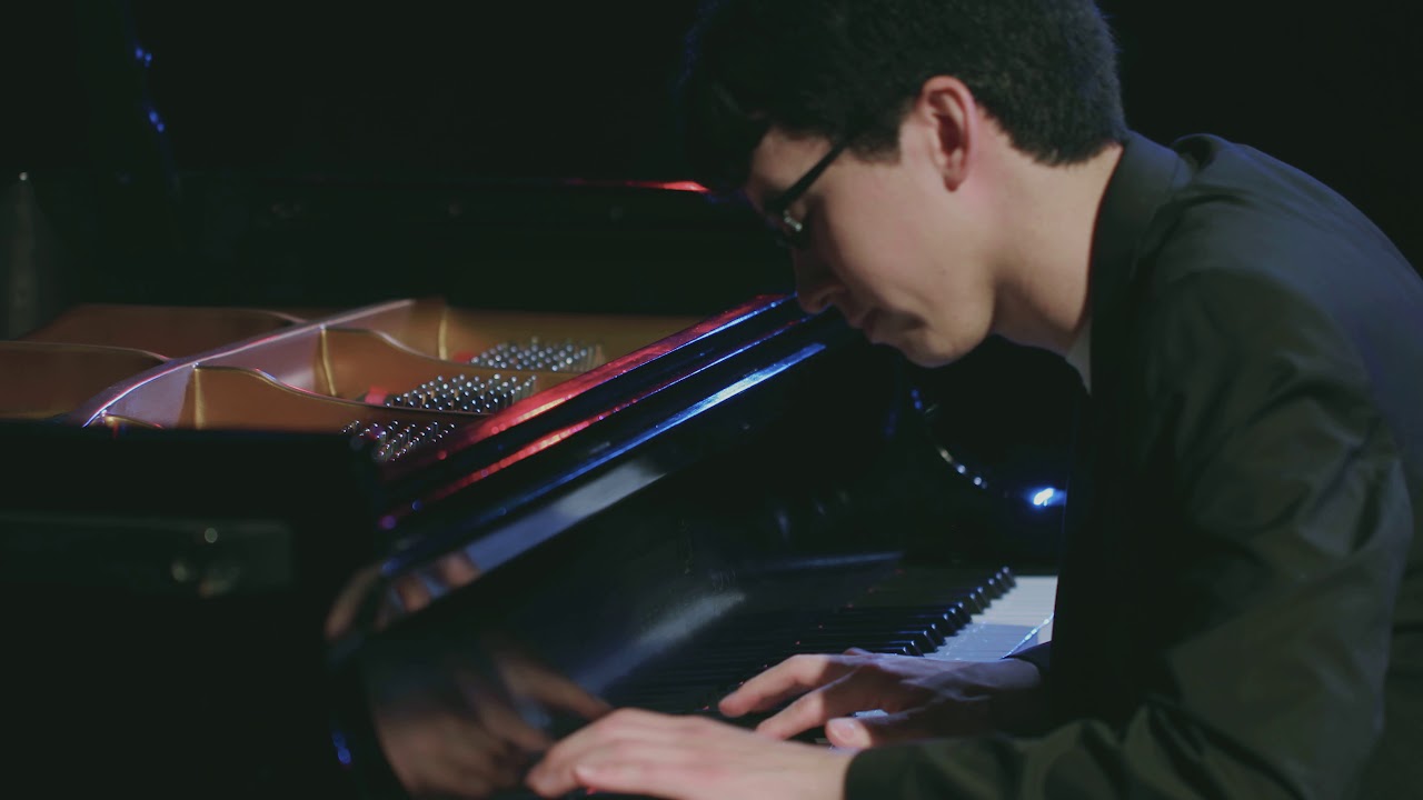 Amazing Grace Variations • Charlie Albright, piano • Fairfield, Iowa