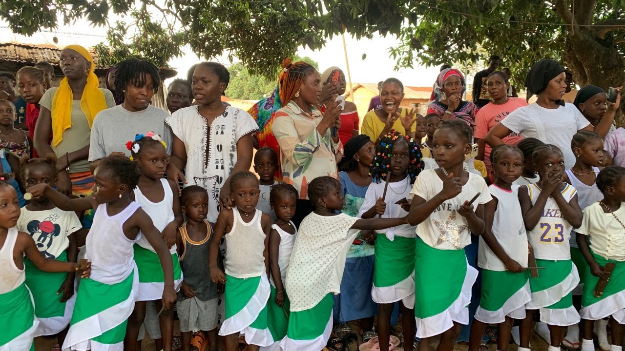 MINI ALAMANE DE KUMPO DES ENFANTS