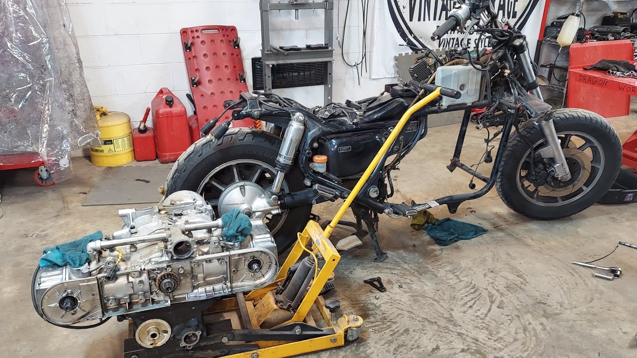 FREE GOLDWING 1200 Engine Removal