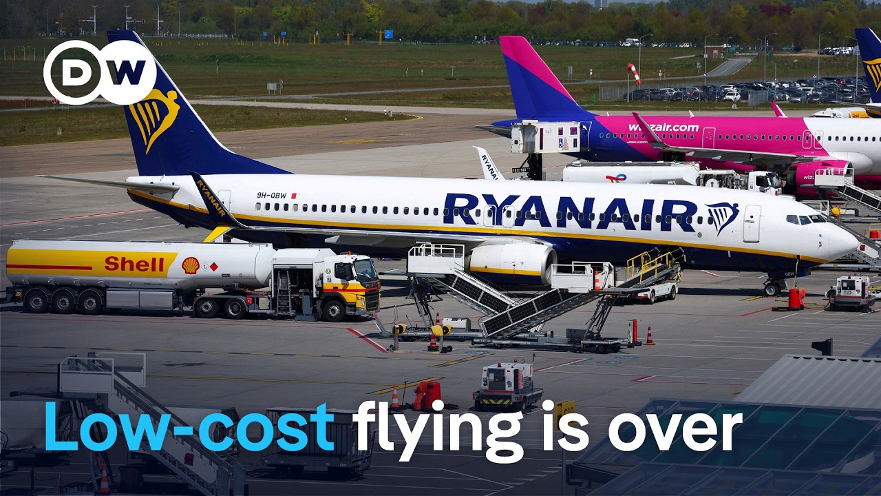 Airline collapse: Budget carriers hit by fuel price surge | DW News