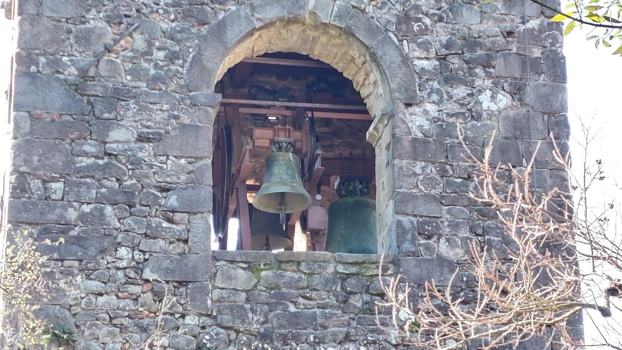 Le campane di Collodi(PT),Pieve di San Bartolomeo al Castello,distesa festiva