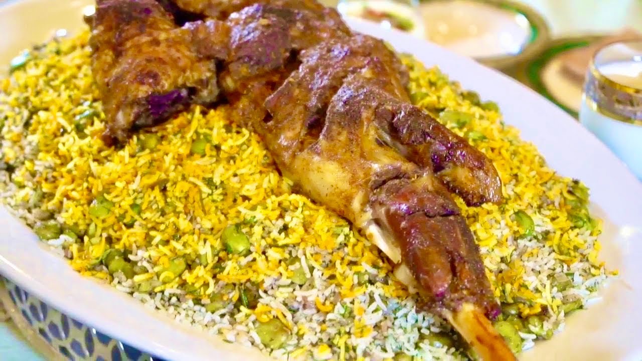 فخذة بالفرن محمرة ذايبه ورز بالفول ولا اطيب