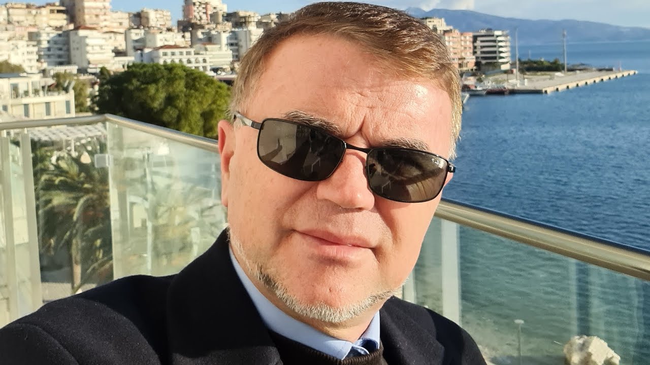 Për Ditelindje ne Sarande.