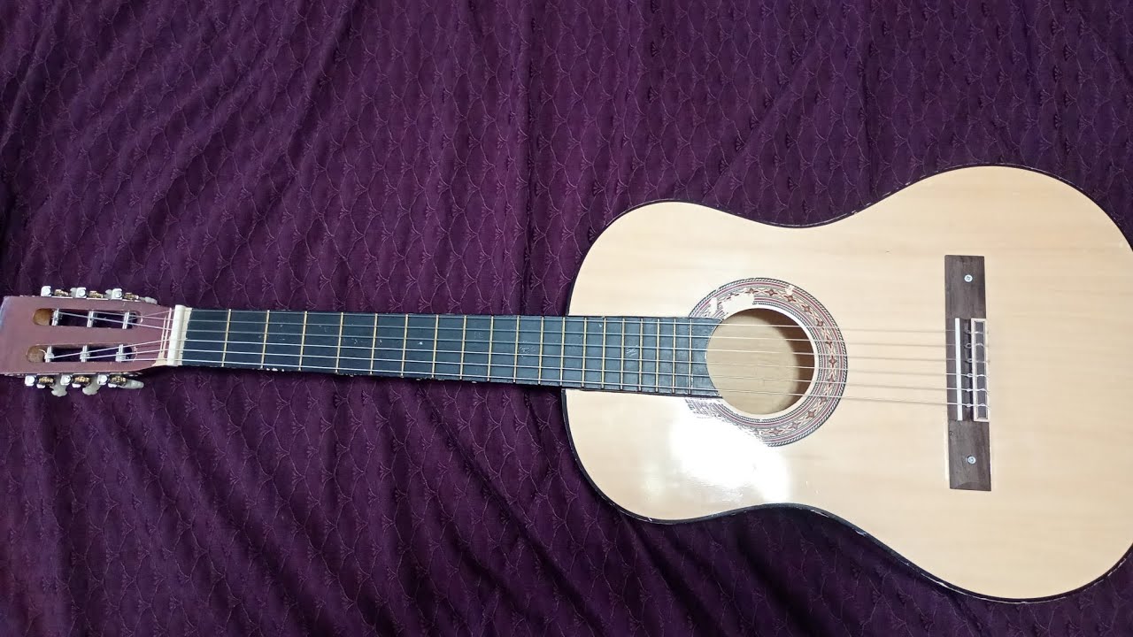 Fixing this classical guitar