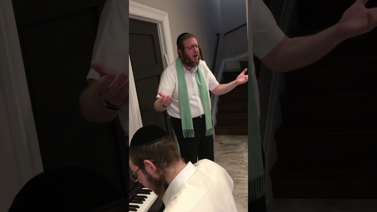 קל מסתתר... - שמולי אונגאר