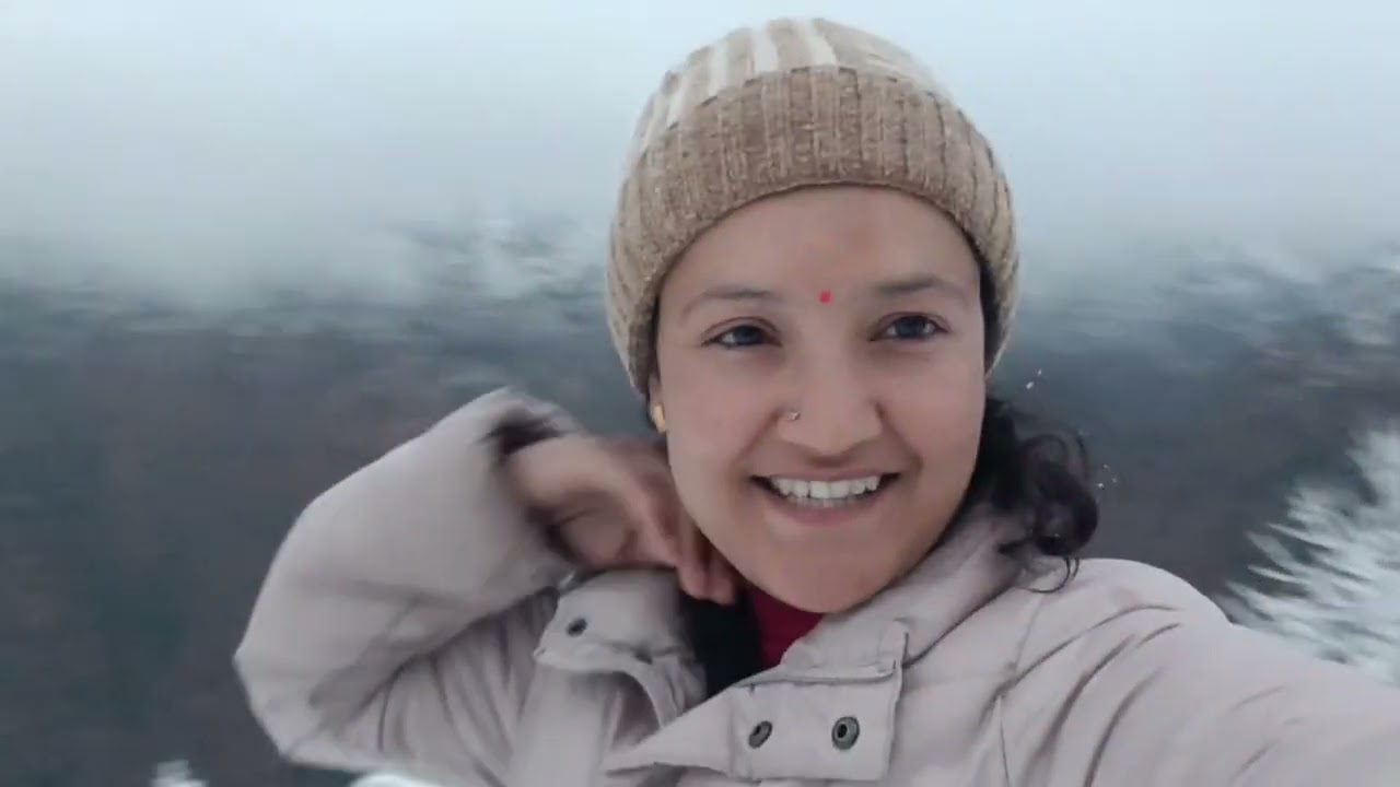 Snow fall at my village || kaam theek se shuru hua no snow fall ho gya🤗😄💖❤️