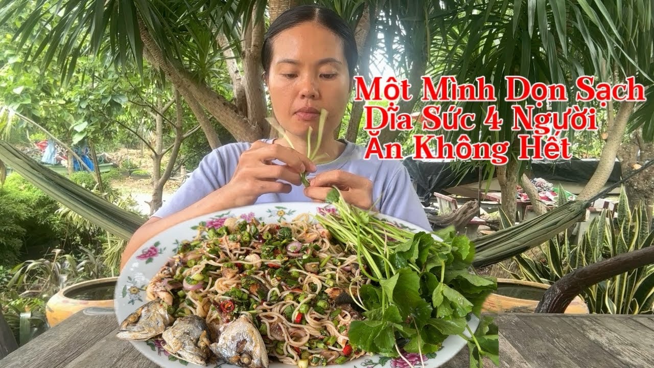 #486 Gỏi Bún Trộn Cá Bạc Má Chiên Lần Đầu Có Trên Kênh #hanhcuocsongthailand #amthucthailand 