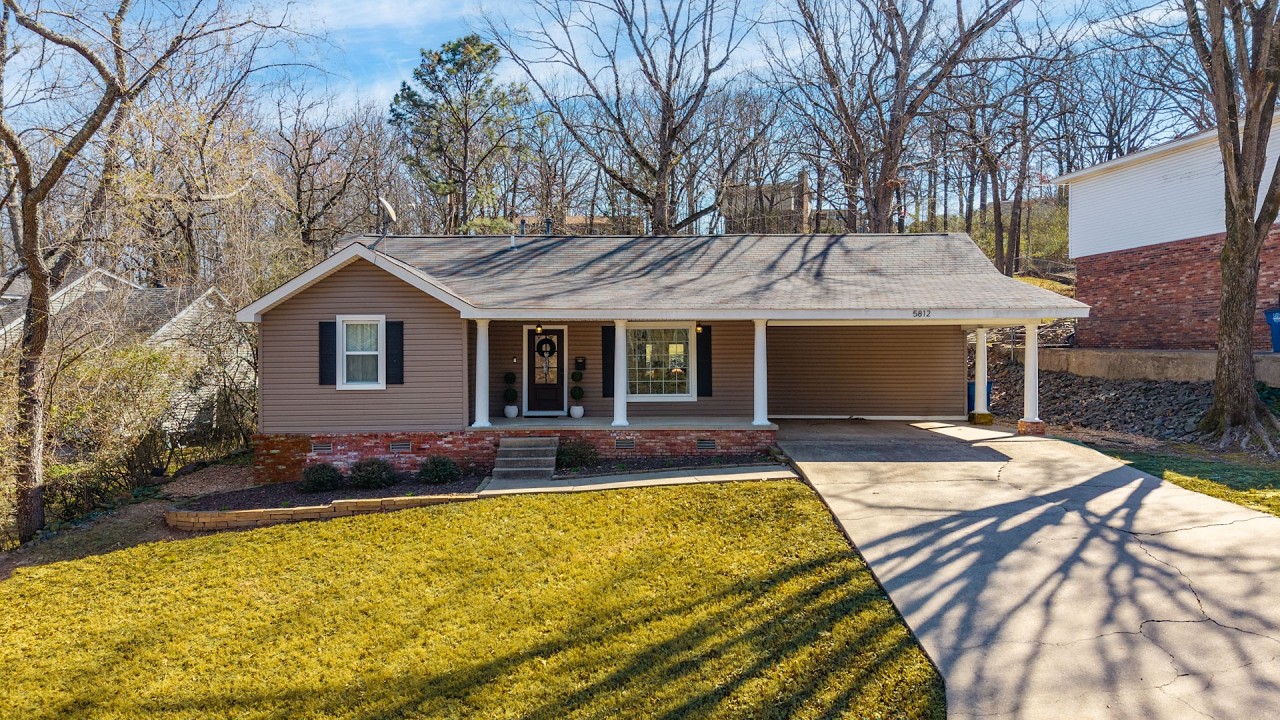 5812 N  Locust Street - NLR