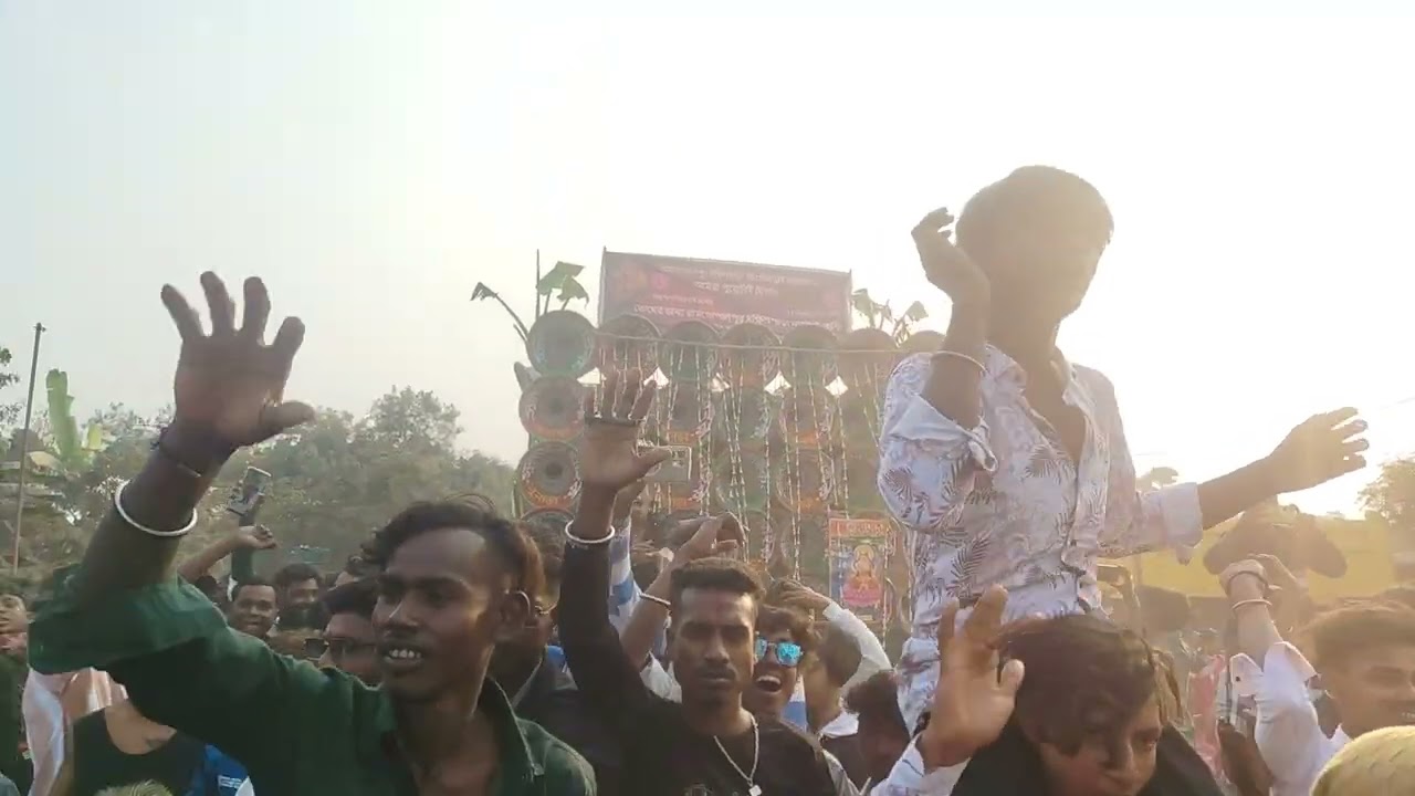 সুলতান মাইক V/S/ মা আমায় সিন্নি সাউন্ড মারাত্মক কম্পিটিশন মেয়েদের নাচ টা দেখো একবার #
