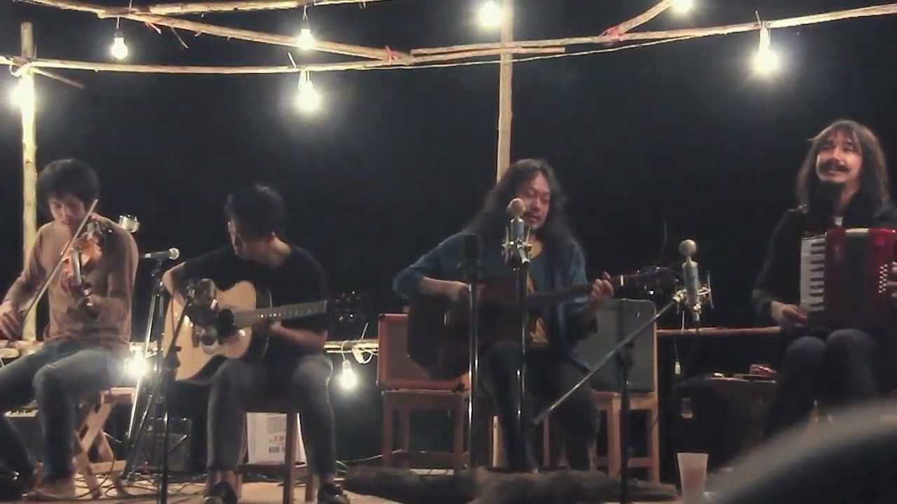 Buddhist Holiday - ให้เราได้รู้ (Keep on the Grass)