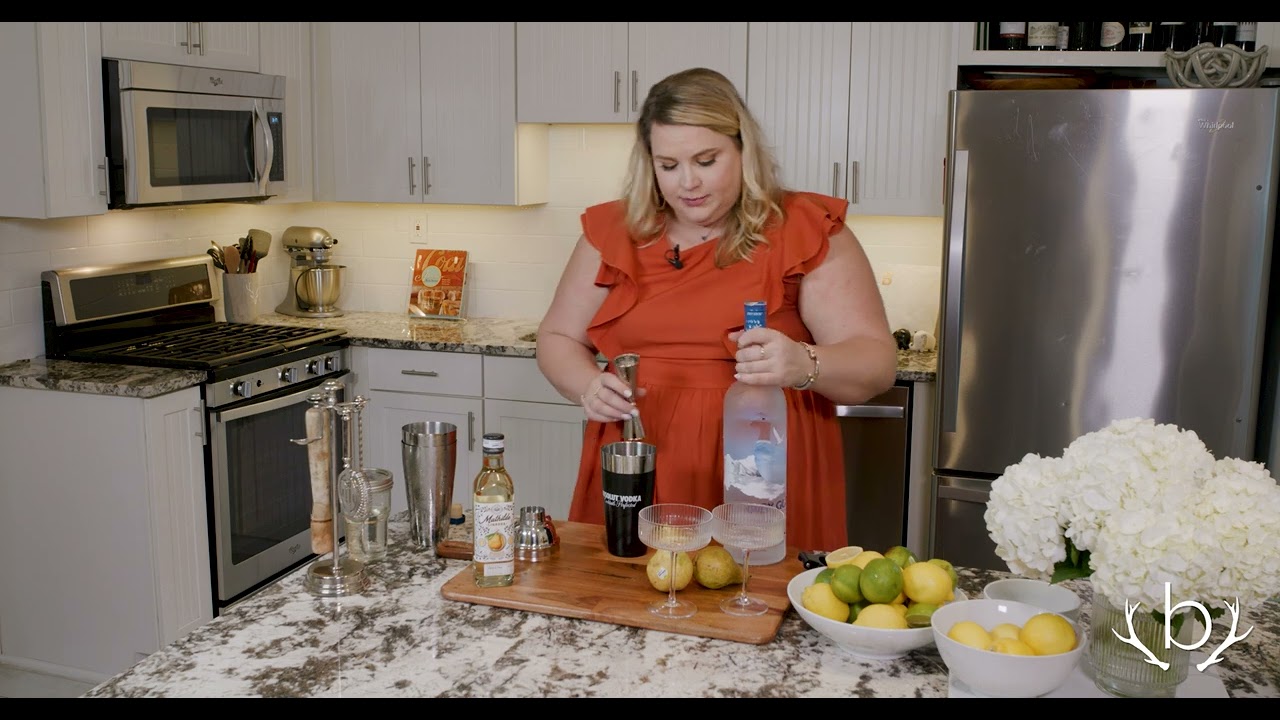 Seasonal Pear Martini Recipe: Simple & Delicious 🍐🍸