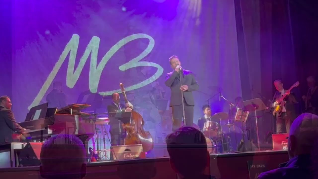 Jay Davis and The Feeling Buble Band