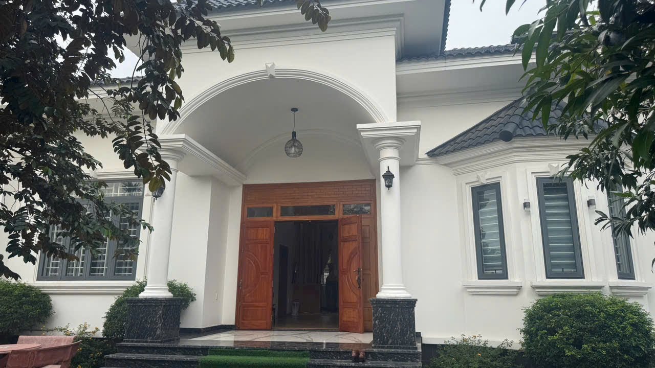 BIỆT THỰ 2MẶT TIỀN VIEW SÔNG ĐẸP THƠ MỘNG DT RỘNG TẠI TP BIÊN HOÀ ĐỒNG NAI GIÁ CỰC KỲ RẺ LUÔN.!!!