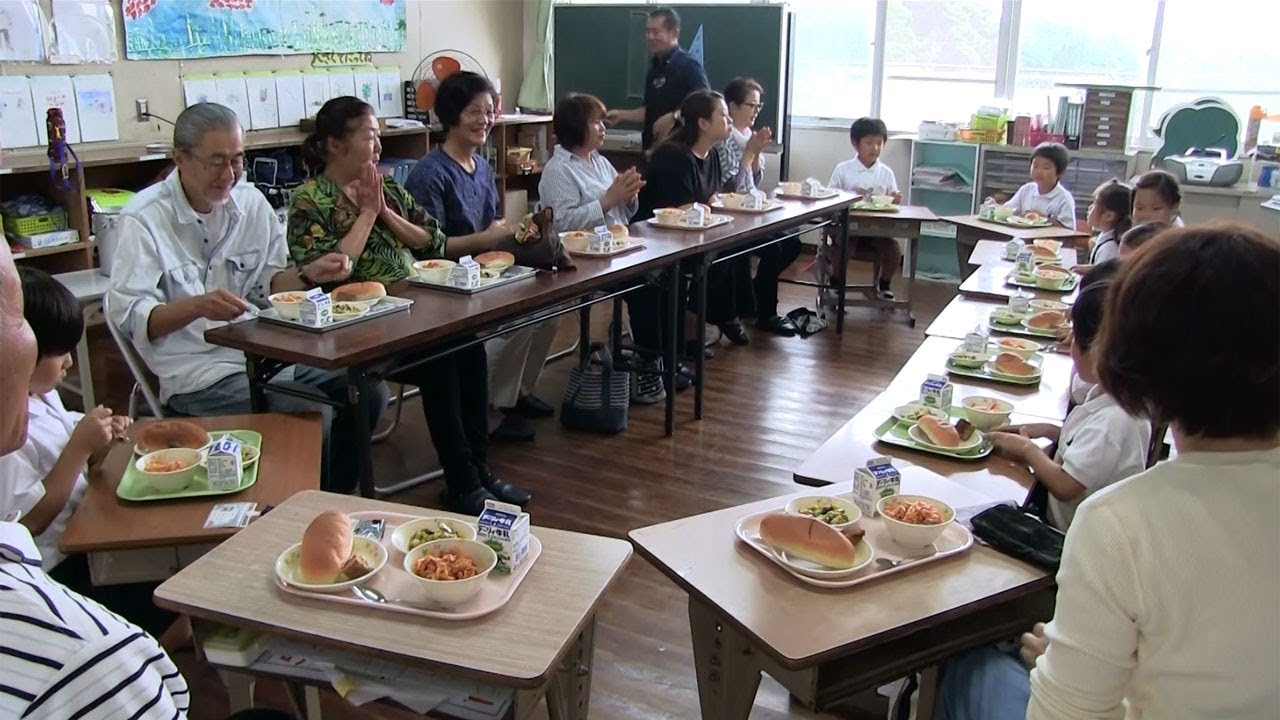 種子島の学校活動：南界小学校ようこそ！大先輩じいちゃん・ばあちゃんとのふれあい活動2018年