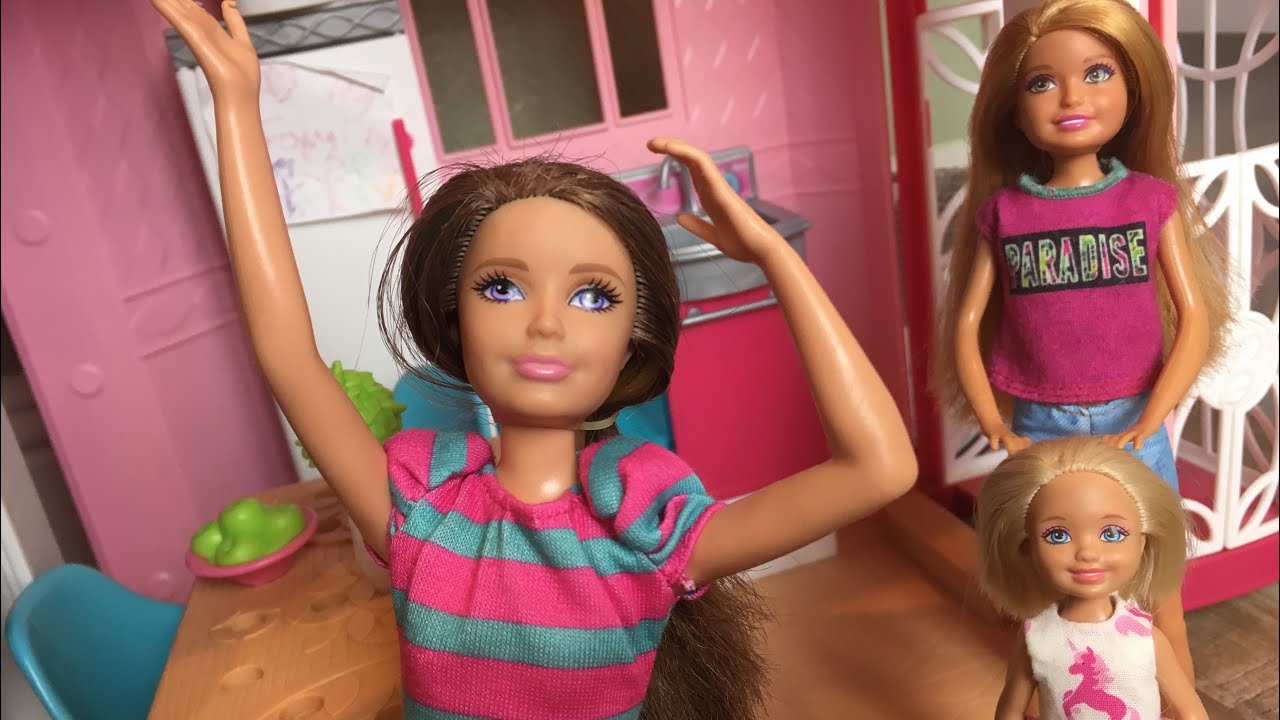 Barbie- Babysitting Double Trouble