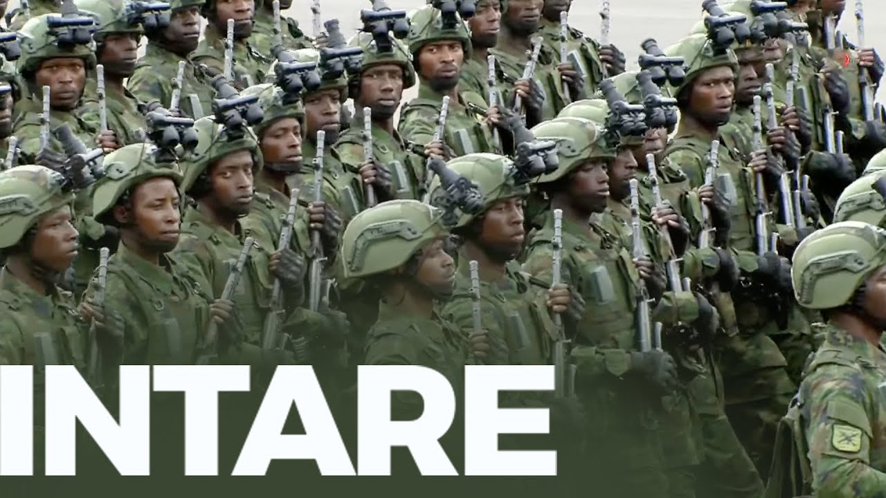 INTARE: Akarasisi k’abasore n’abakobwa ba RDF