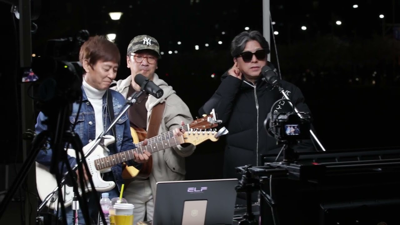 소래 #해오름광장  #유상록가수님...#당신을 사랑합니다...열창하시는 영상