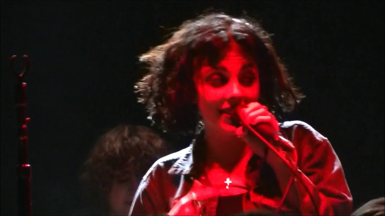 Pale Waves - Came In Close (Live in Cork 2018)
