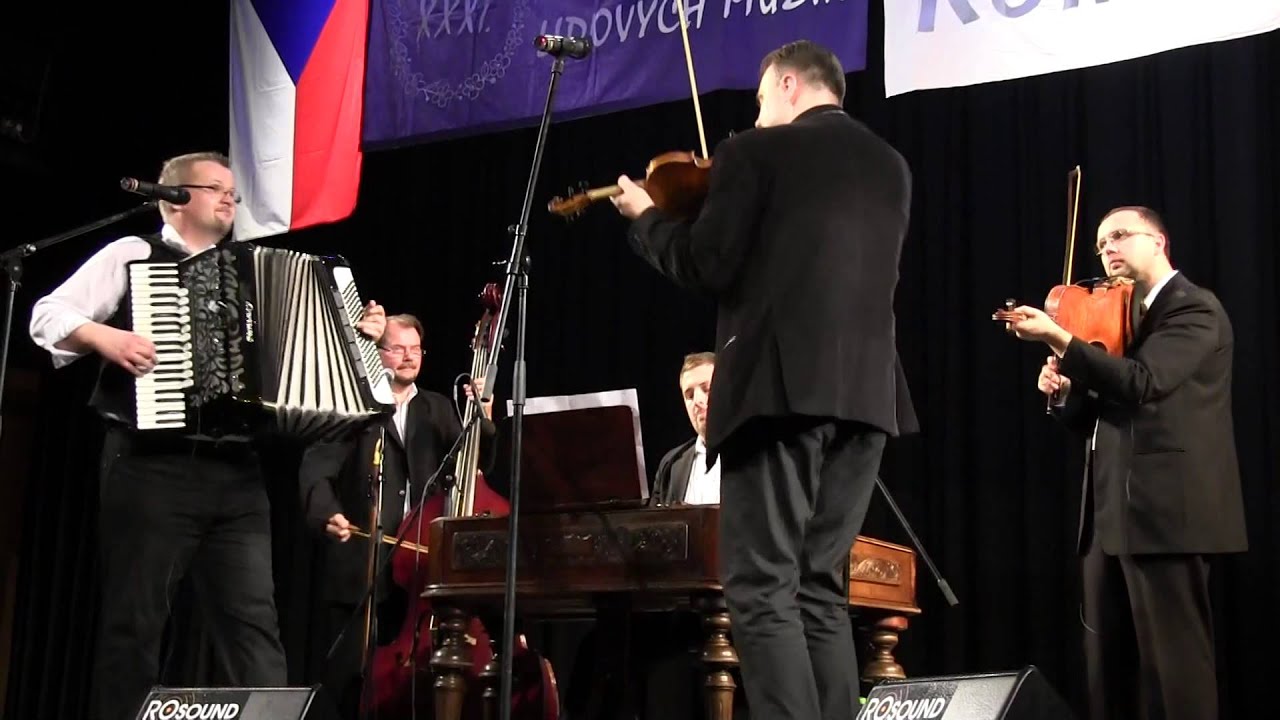 PRAHA-