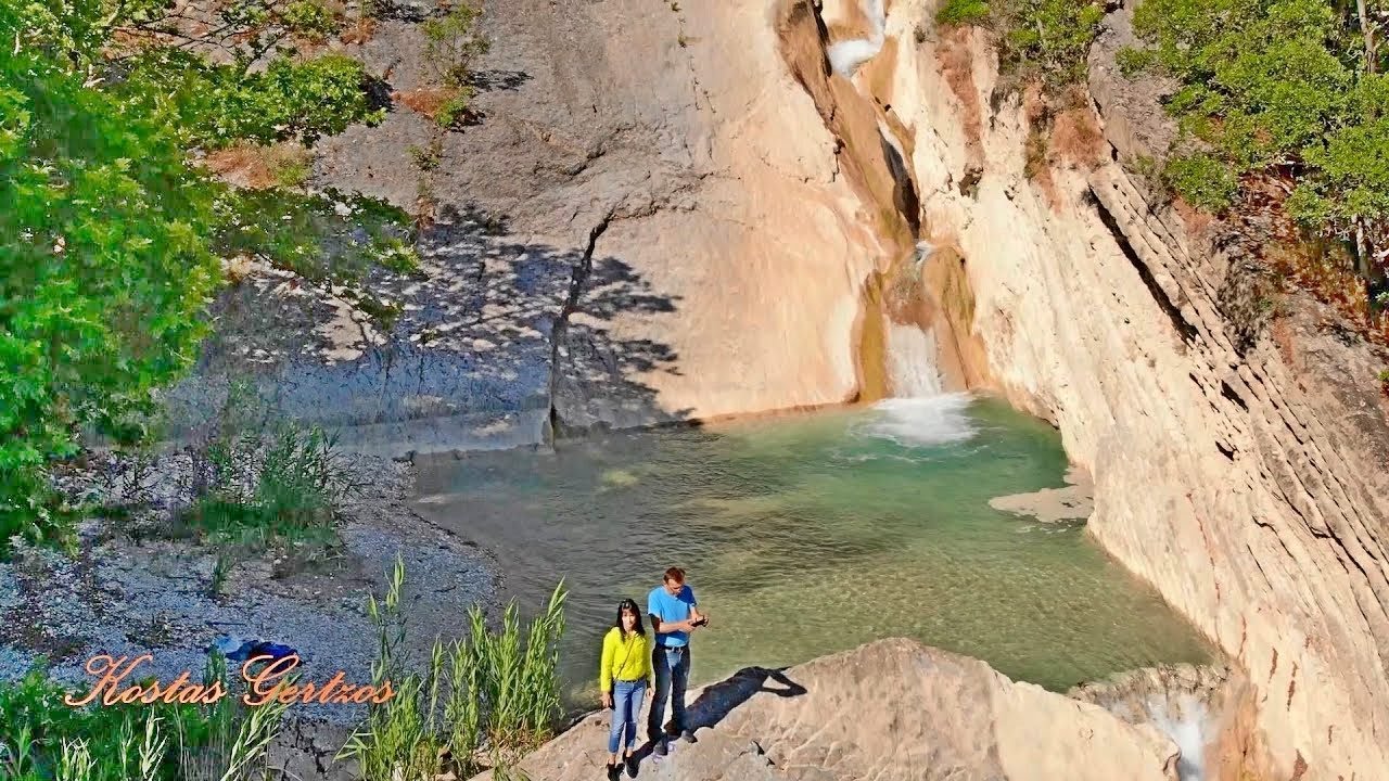 Ο ΚΑΤΑΡΡΑΚΤΗΣ ΤΡΥΦΟΥ (ΝΗΣΣΑΣ), ΑΙΤΩΛΟΑΚΑΡΝΑΝΙΑ ΑΠΟ DRONE. TRYFOS WATERFALLS AERIAL VIEW, GREECE.