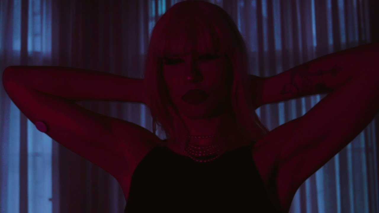 Mirna - Posljednji trend (Official video)