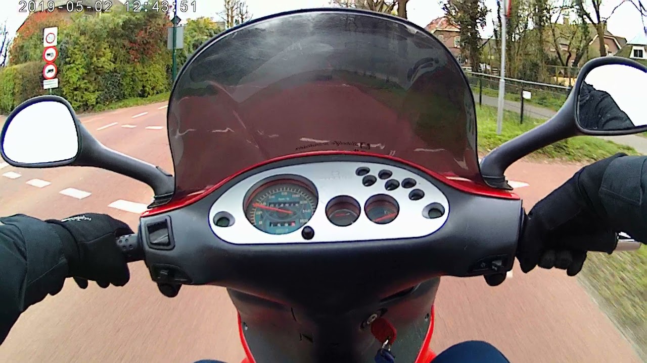 Gilera Runner 180cc 2t touren naar 2Wielersnoord in Utrecht.